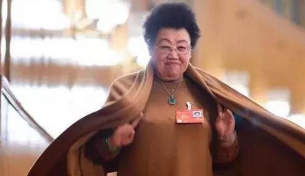 陈丽华是慈禧的什么人,跟溥仪有什么关系?为什么出生在颐和园