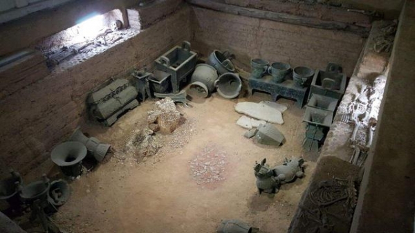 残忍?殷商杀活人祭死人,仅甲骨文就记载有15000人用于人祭