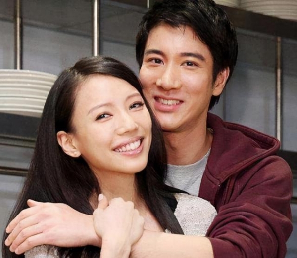 王力宏官宣离婚!冠夫姓8年陪伴3个孩子,李靓蕾还是没留住这份爱