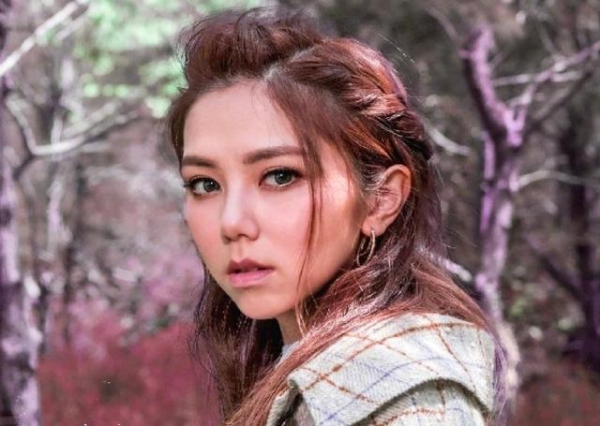 30岁邓紫棋被曝与富二代男友分手!男方没有否认,闺蜜替其发声