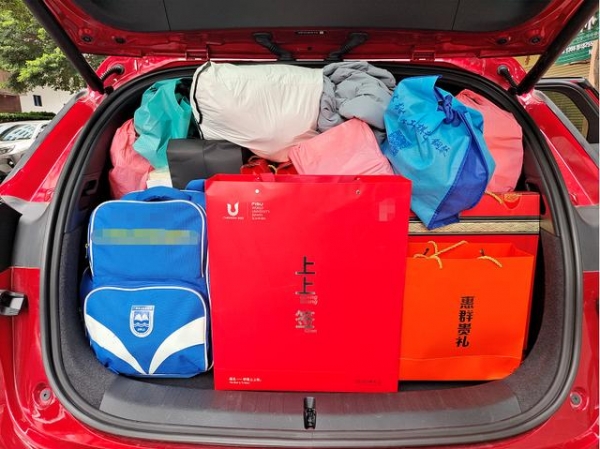 春节2000公里长测唐DM-i,一箱油跑1000多公里,开起来感觉是电车