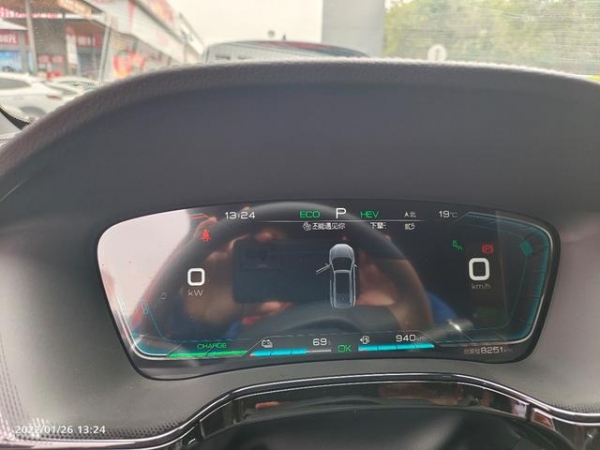 春节2000公里长测唐DM-i,一箱油跑1000多公里,开起来感觉是电车