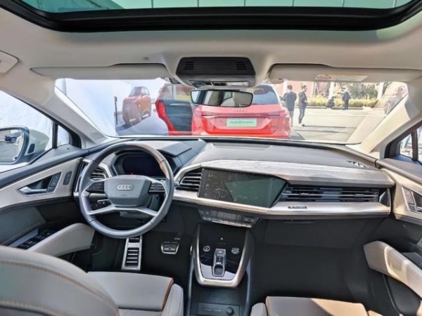 调校功力远超新势力!场地试驾上汽奥迪Q5 e-tron