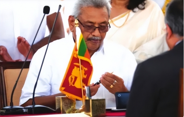 缺钱缺粮缺油缺药,斯里兰卡破产了,元首是罪魁祸首