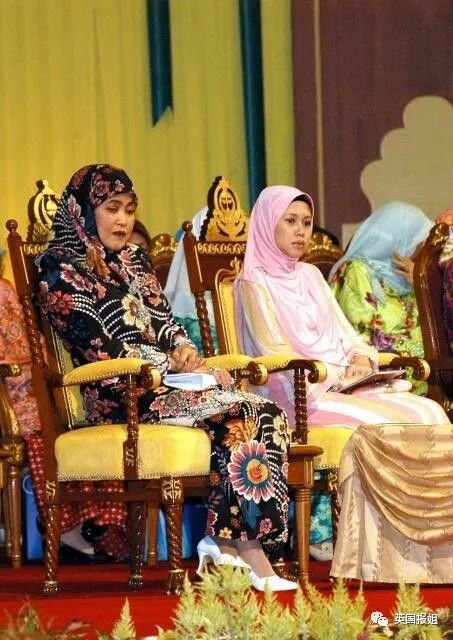 (萨拉赫王后和阿兹里娜斯)