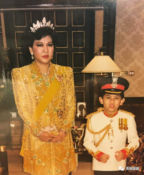 (玛利亚姆和小儿子马丁)