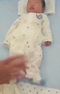 GIF:国足“这不是中场休息吗?怎么还进球,耍赖吗?”
