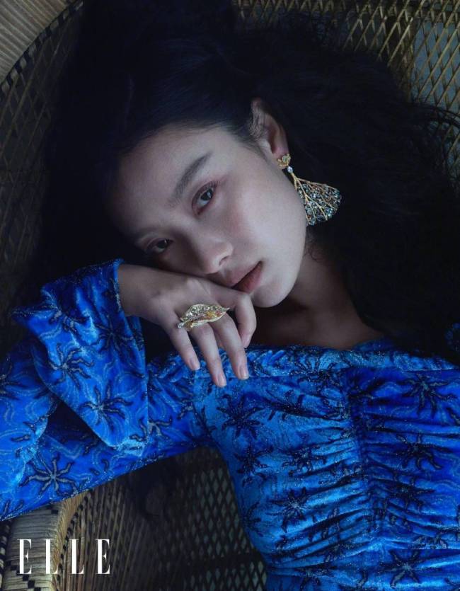 元气满满又性感!34岁倪妮大秀美腿依旧少女