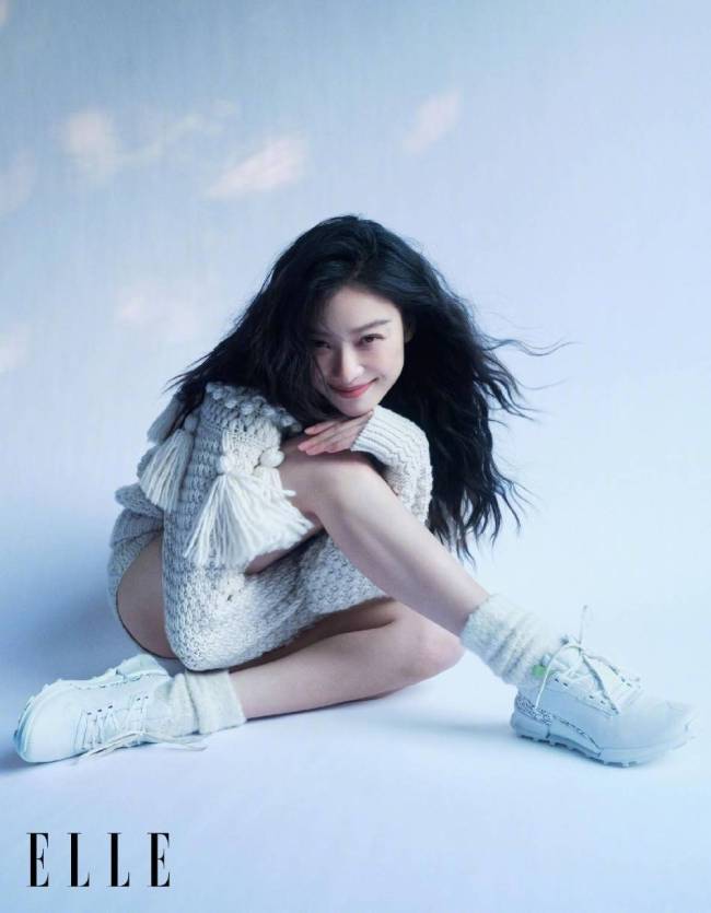 元气满满又性感!34岁倪妮大秀美腿依旧少女