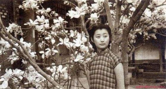 她是清朝最美的格格，为了溥仪一生未嫁，活到2003年孤独一生