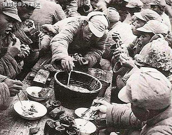 红军吃饭图片图片