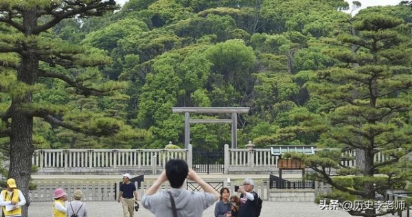 日本规模最大的古墓，比中国秦皇陵还要大很多，千百年来无人敢盗