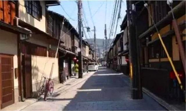 日本新潟少女监禁事件：9岁女孩被宅男囚禁10年，获救后无法行走