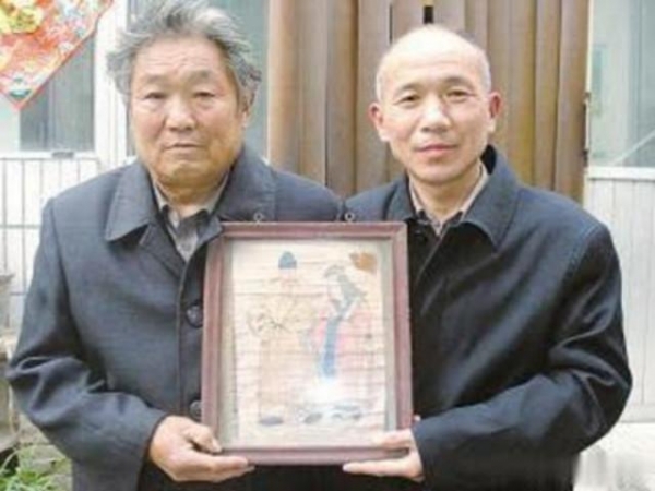 河南出现朱元璋“真人”画像，朱氏后人保存600年，专家：上交吧