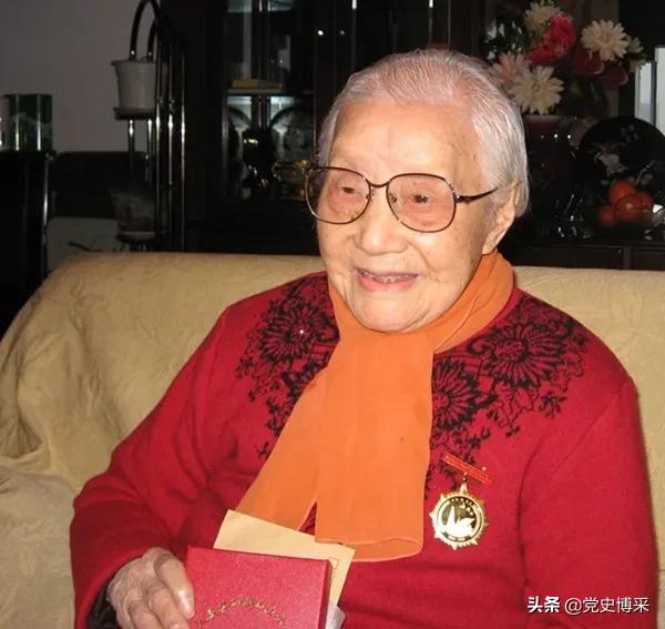 110岁高龄辞世的中共传奇女特工，周恩来称其为党立下奇功，蒙冤入狱17年无怨无悔