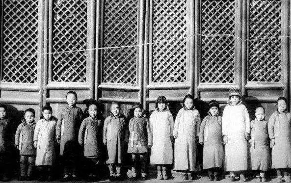 为何有人认为清朝的人都特别丑,真实原因是什么?