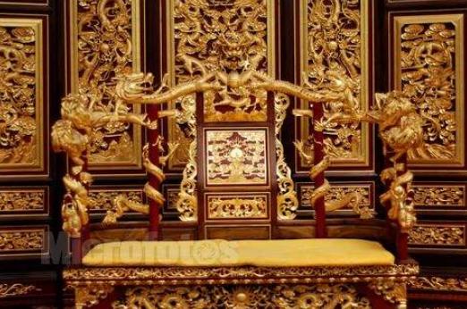 故宫最奇异的一把椅子，连专家都无法解释原因，如今无人敢坐
