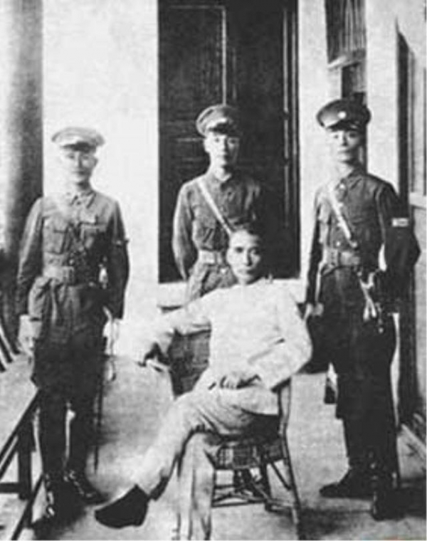 汪精卫助力蒋介石成功上位，蒋介石为何还对他不满？