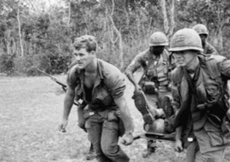 美国是怎么对付越南女军的？手段比日军还残忍，你可能都想象不到