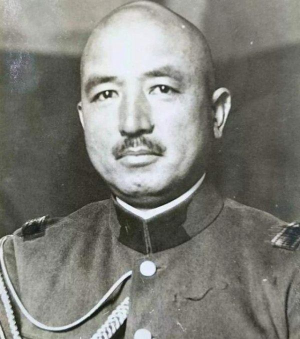 指挥官瞎指挥日军进攻，最后把数万日本士兵活活饿死
