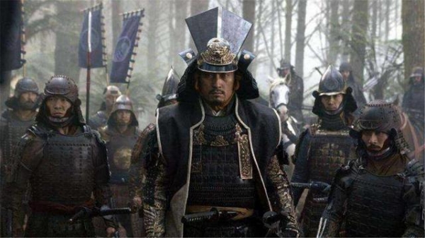 中国出土的两条“龙”，一条被日本博物馆收藏，另一条已2亿多年