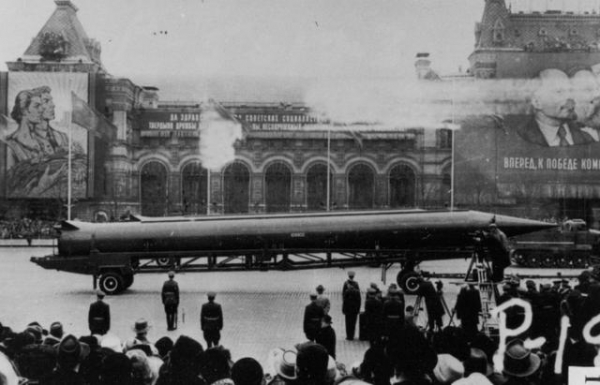 对越自卫反击战，越南女兵被俘后的行为，过于丧失军人的尊严