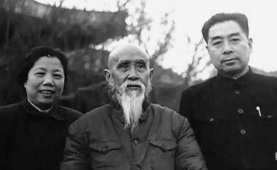 中国近代第一黑老大，收总统当小弟，为革命一生奔波死后葬八宝山