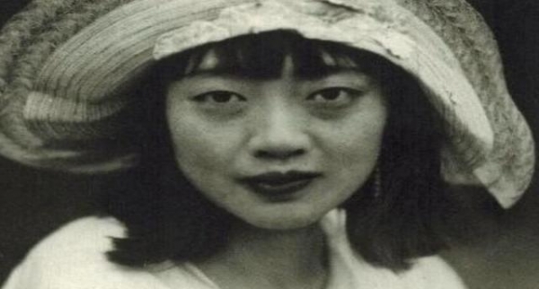 为何文绣就可以离婚,而婉容曾多次计划逃跑,却都无法成功?