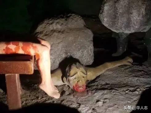 在家里建18层地狱，被误解为“汉奸”，华人营销鬼才的魔幻人生