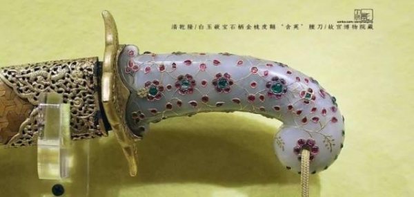 乾隆的“小公举”审美，爱追星、“少女心”泛滥，热衷红底小碎花
