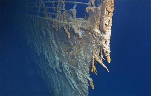 泰坦尼克号遗骸发现35年，为何至今仍未打捞？专家：想捞，但不能