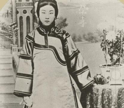 清末名妓杨翠喜真容：确实漂亮，身价值万金，李叔同为她削发为僧_看看