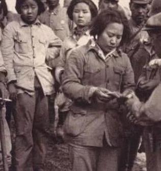 抗战老兵救下一日本女护士，女护士以身相许，还让他成了亿万富翁