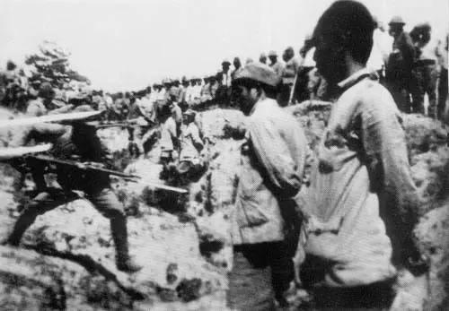 揭秘1千多人被杀的潘家戴惨案，村民被迫自己挖坑埋自己