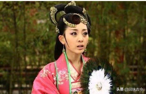 皇帝被杀，她两次周转他人，生的儿子很牛，被封为此朝唯一的王
