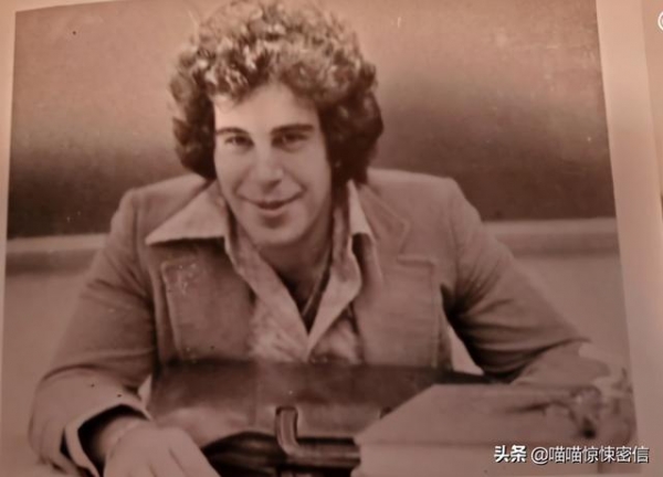 西方第一丑闻,深扒震惊世界的权贵“萝莉岛”