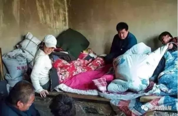 为了11个男人，一个金牌女主持为何从公众视野“消失”10年