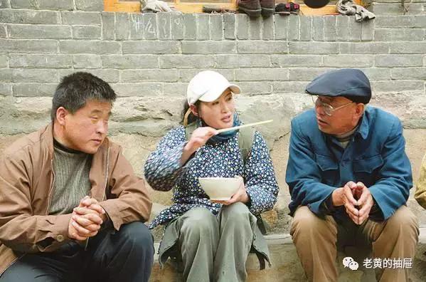 为了11个男人，一个金牌女主持为何从公众视野“消失”10年