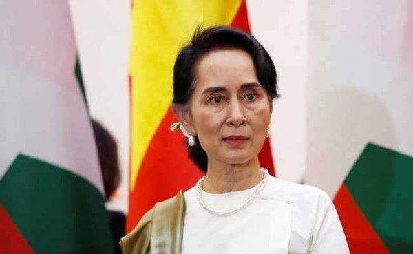 缅甸政局为何又生变？牵扯到几十年恩怨，一场大戏再次拉开了帷幕