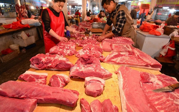 猪肉价格跌不停，已触及“成本线”？当下猪价会是最低价吗？