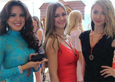 大批以色列美女涌入中国并非只为旅游难道还要嫁中国小伙2