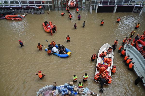 河南暴雨·救援丨被困48小时！郑州阜外医院三千人生死大转移