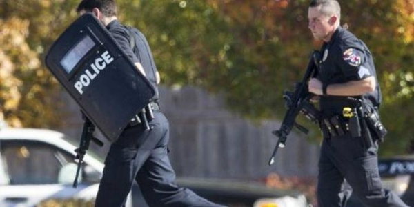 美国南卡州警察执法时遭枪击1死6伤