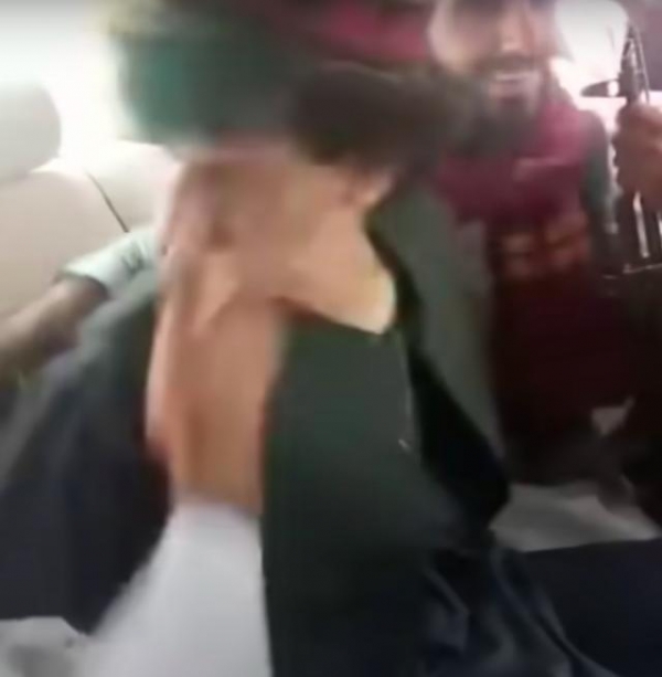 阿富汗喜剧演员惨遭处死，临死前，行刑的士兵都被他逗笑了