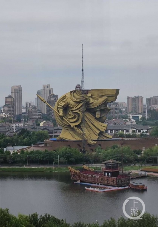 荆州巨型关公像图片