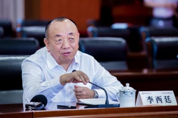 新加坡的华人企业家们,正在世界市场上大放异彩,彰显着华人企业