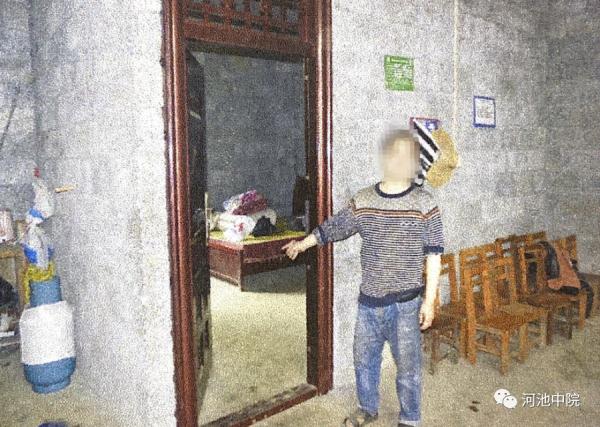 气愤！男子打断母亲四根肋骨，只因…