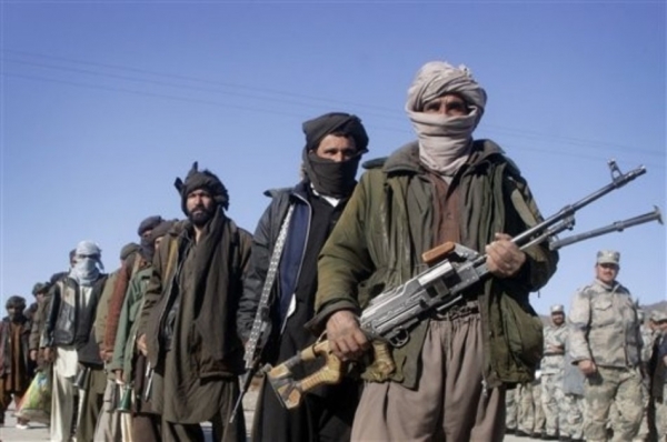 塔利班小队向政府投诚 