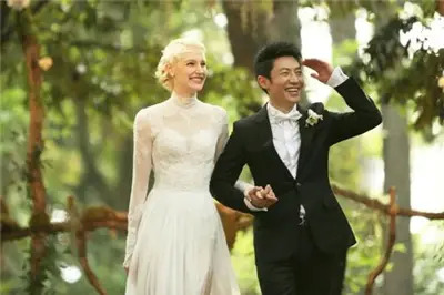 撒贝宁岳父身份曝光，难怪抛弃章子怡娶二婚妻子，背景也太强大了