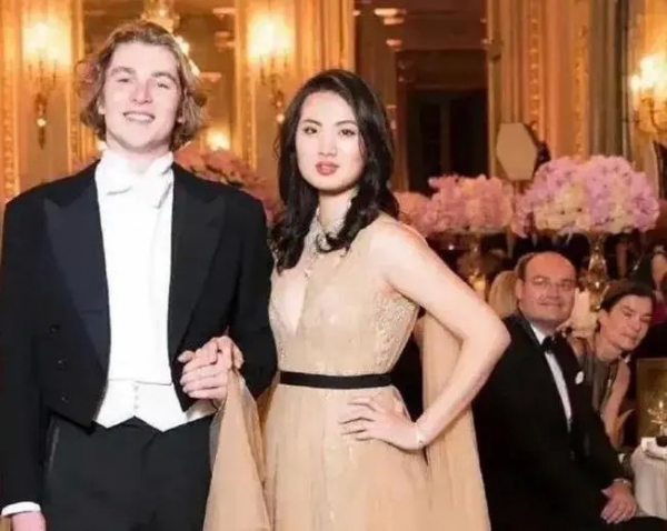 站在华为老总背后的女人曝光，为什么是她？